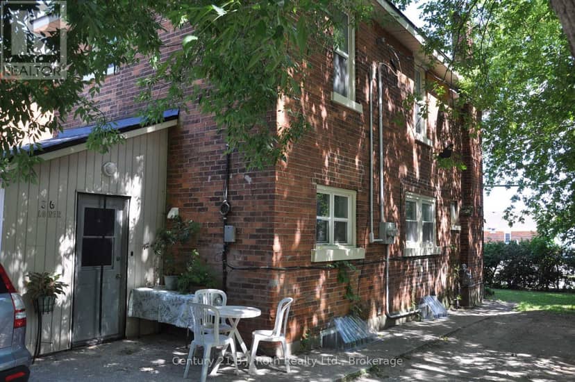 84 Mississaga Street W — photo 7 of 34