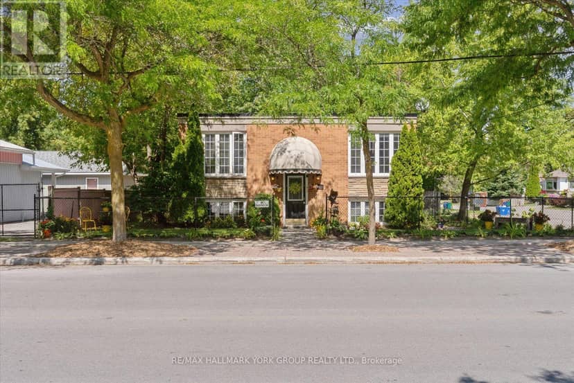 948 Lake Drive E — photo 5 of 40