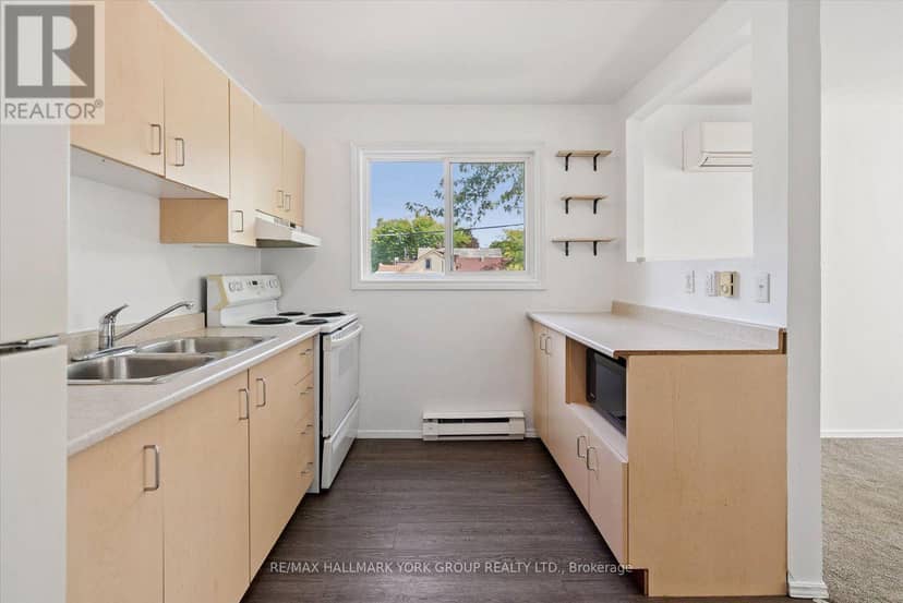 948 Lake Drive E — photo 9 of 40