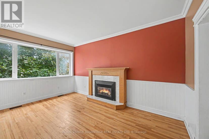 14 Beckwith Street E — photo 9 of 38