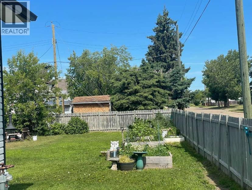 4702 48 Avenue — photo 18 of 22