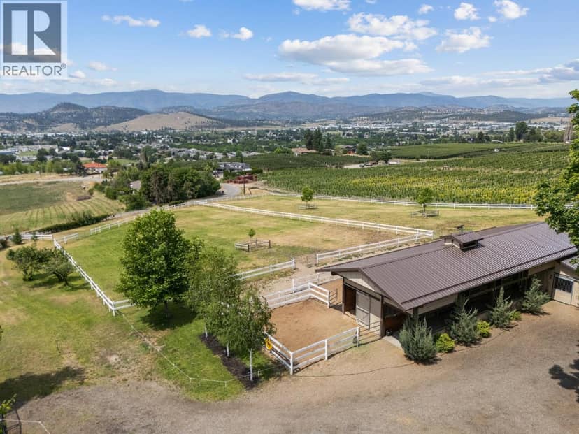 1052 Webster Road, Kelowna, photo 2