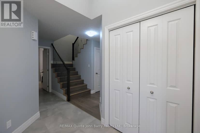 22 Granby Court — photo 8 of 40