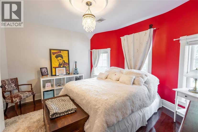 213 VIDAL STREET South — photo 24 of 40