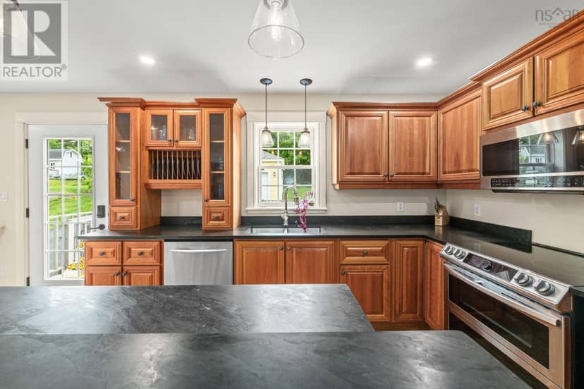 133 Lundy Drive — photo 10 of 40