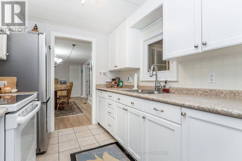 9 Hawthorne Drive — photo 9 of 23