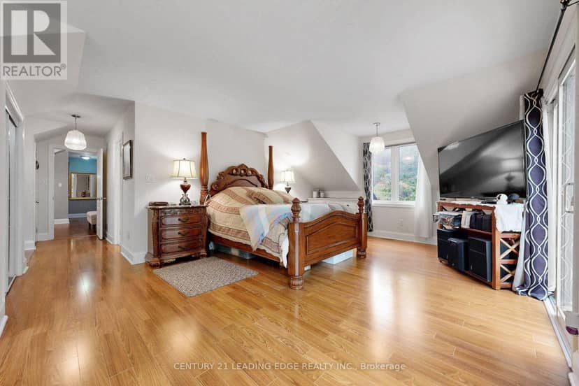 72 Bolsover Road — photo 33 of 40