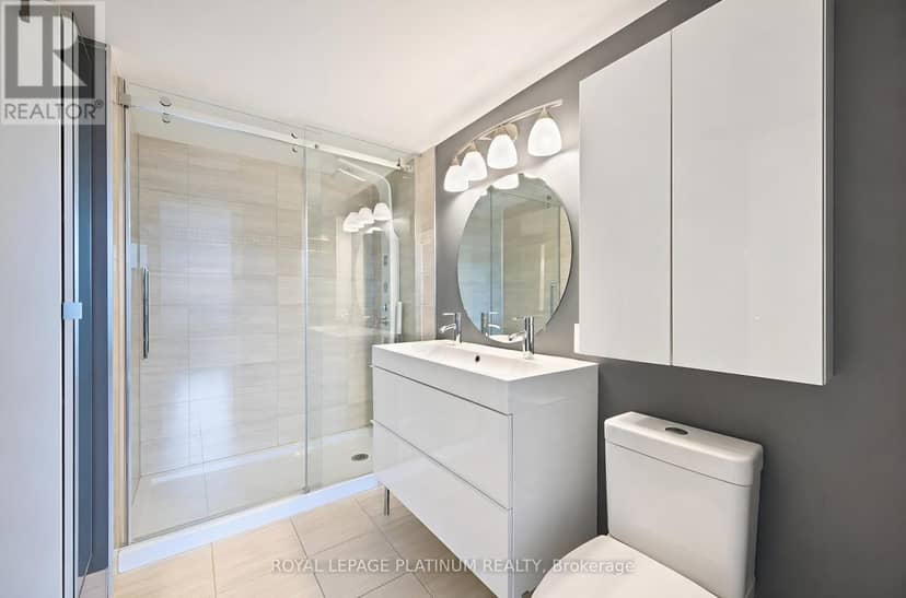 401 - 688 Preston Parkway — photo 16 of 27