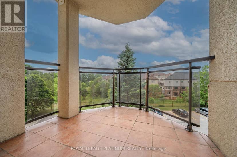 401 - 688 Preston Parkway — photo 8 of 27