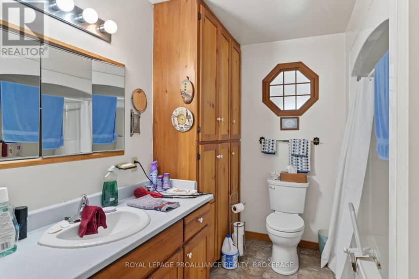 229 Johnson Bay Lane — photo 10 of 32