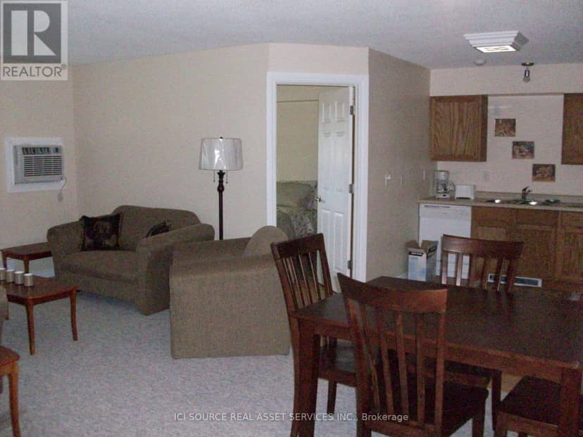 4434 Leader Lane — photo 4 of 13