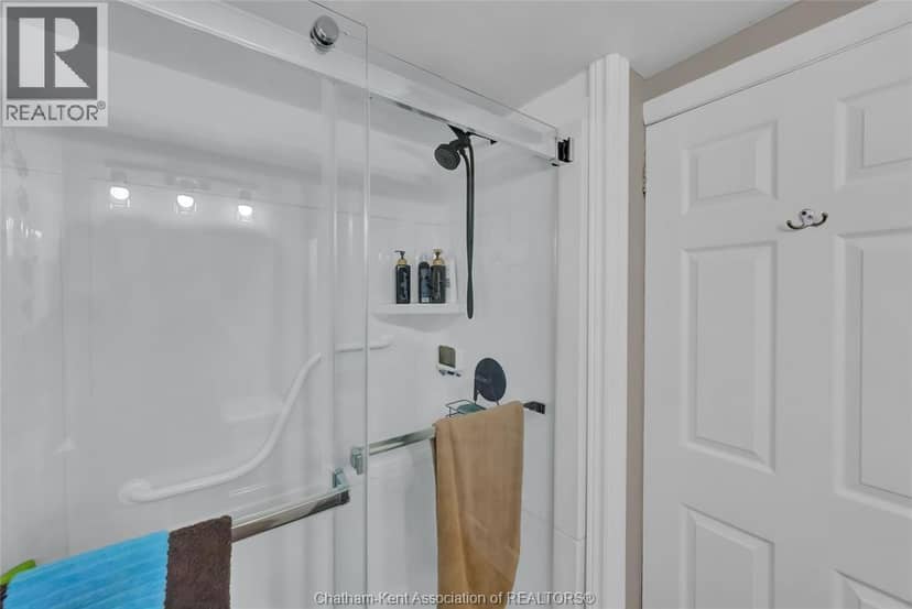 22220 Charing Cross ROAD Unit# 21 — photo 23 of 40