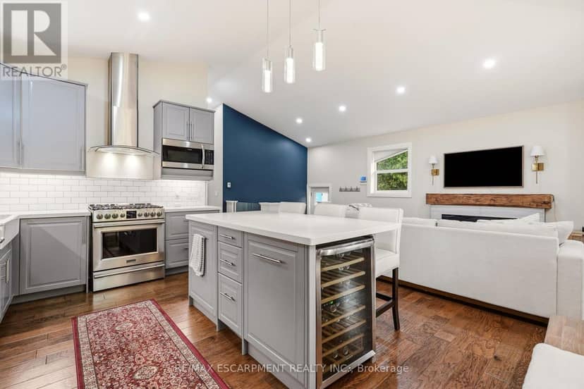 715 Drury Lane — photo 11 of 40