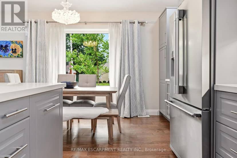 715 Drury Lane — photo 18 of 40