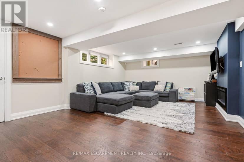 715 Drury Lane — photo 31 of 40