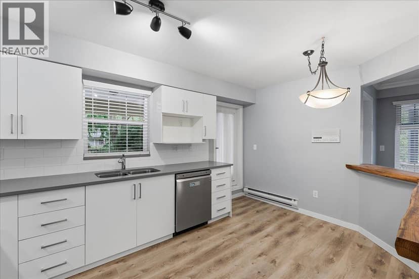 105 5556 14 AVENUE, Delta, photo 3