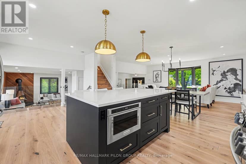 584 Bayview Drive — photo 14 of 33