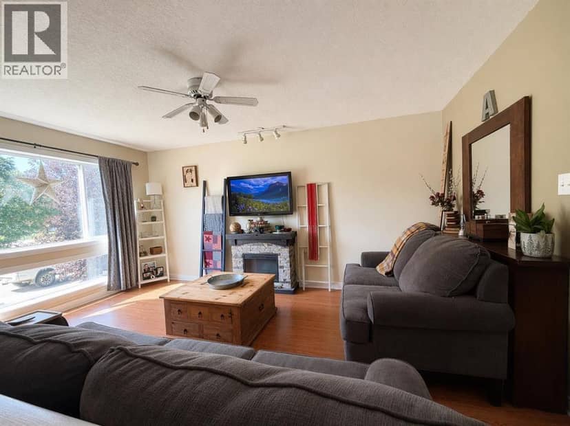 4408 56th Avenue, High Prairie, photo 4