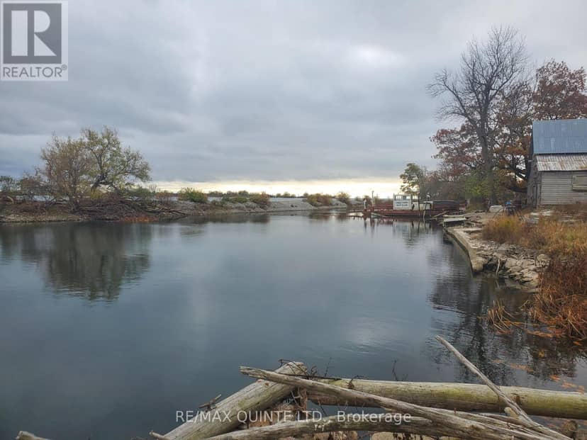 40 Fisherman's Cove Lane — photo 2 of 13