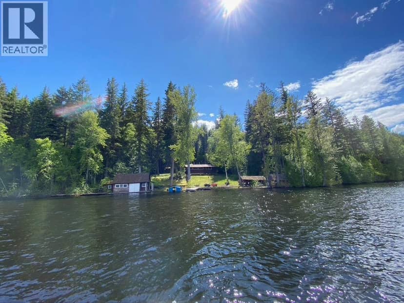 DL 2744 MAHOOD LAKE ROAD, Mahood Lake