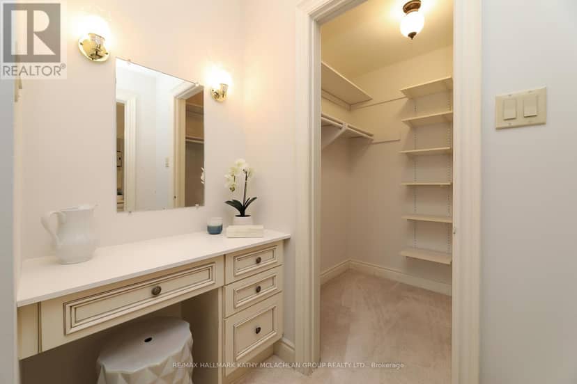 38 Crimson Millway — photo 17 of 26
