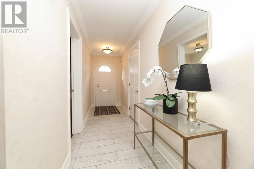 38 Crimson Millway, Toronto, photo 2