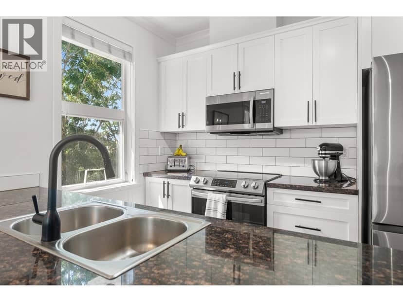 303 1375 View Crescent, Delta, photo 4