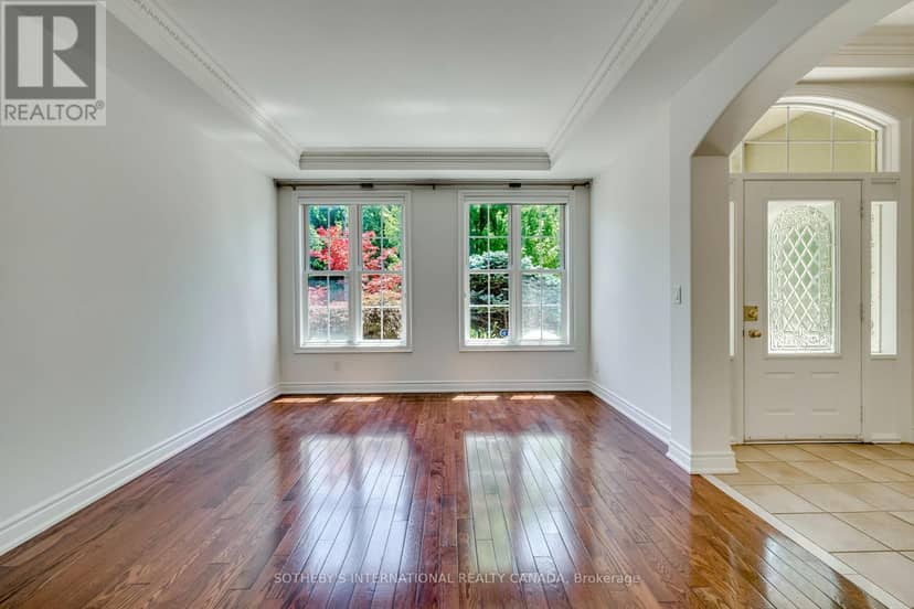 549 Renshaw Court — photo 5 of 40