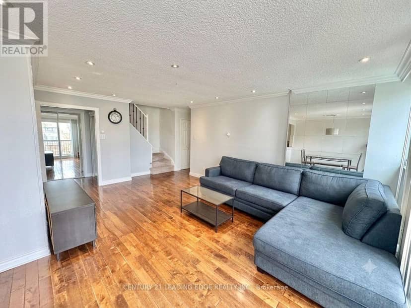 82 - 1624 Bloor Street — photo 4 of 19