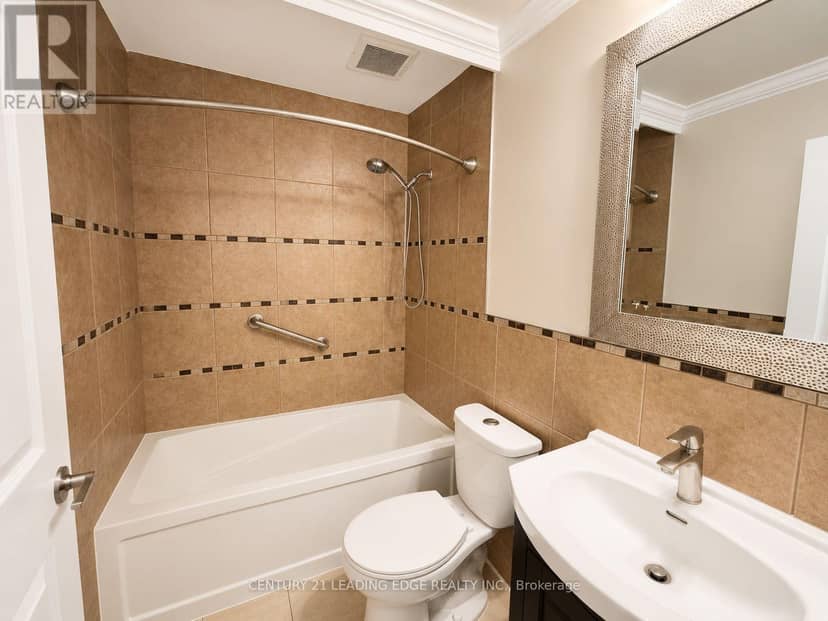 82 - 1624 Bloor Street — photo 15 of 19