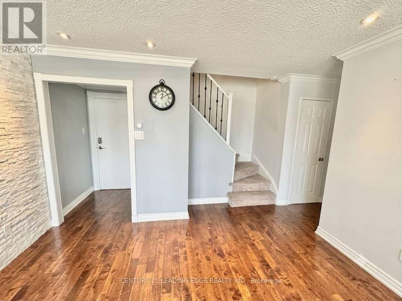 82 - 1624 Bloor Street — photo 16 of 19