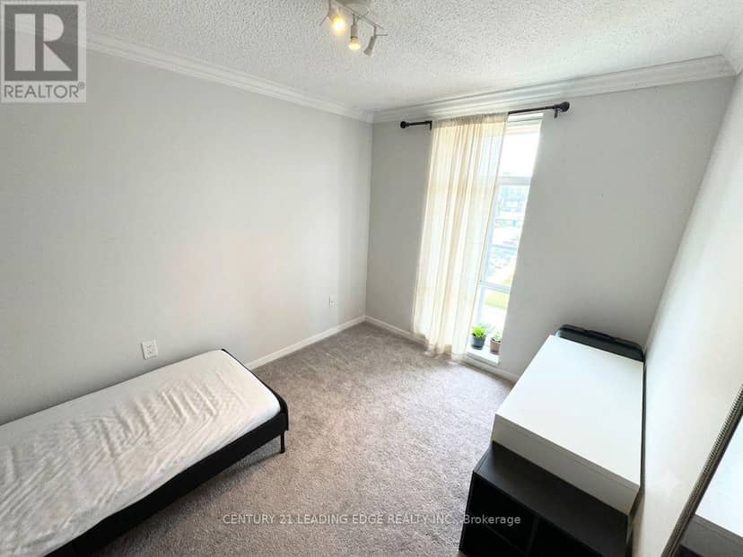 82 - 1624 Bloor Street — photo 11 of 19