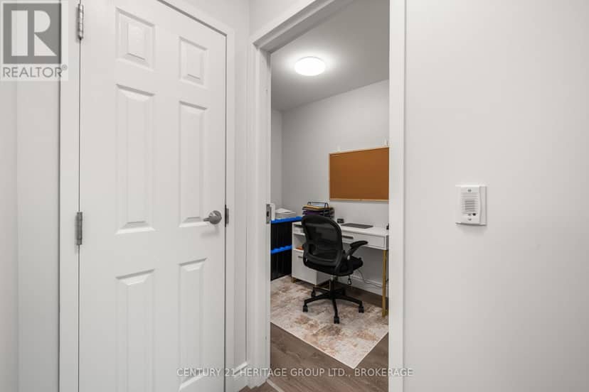 203 - 573 Armstrong Road — photo 20 of 21