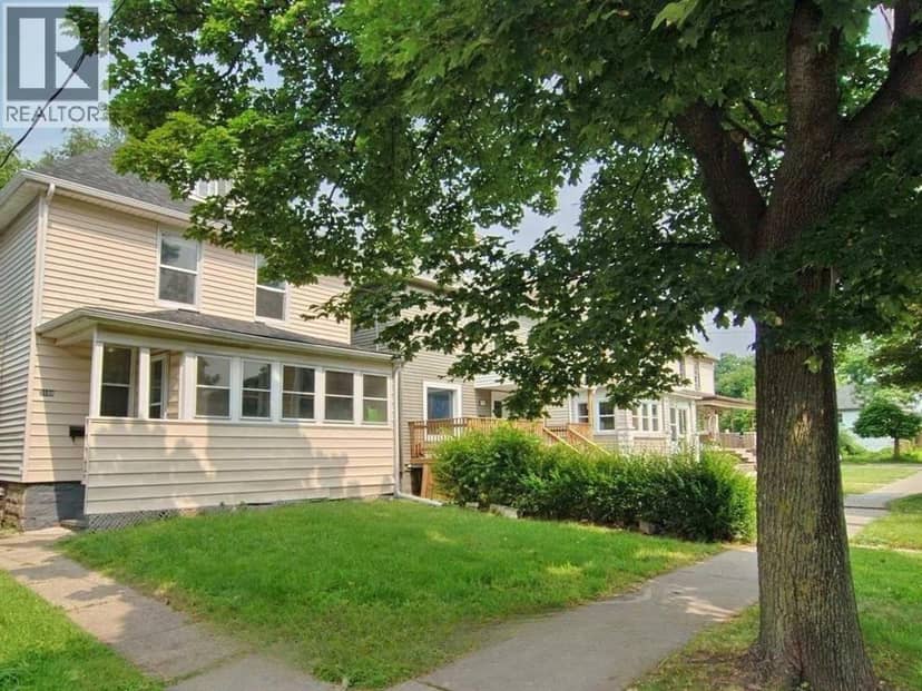 3588 Sandwich Street — photo 1 of 7