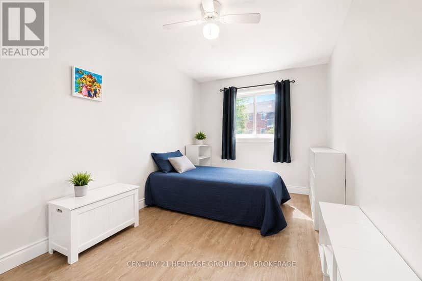 203 - 573 Armstrong Road — photo 16 of 21