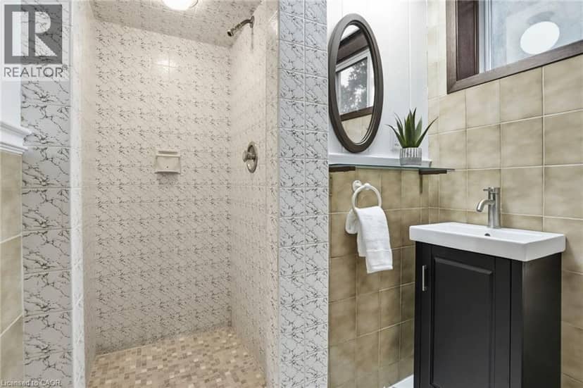 104 DALLAS Avenue — photo 32 of 40