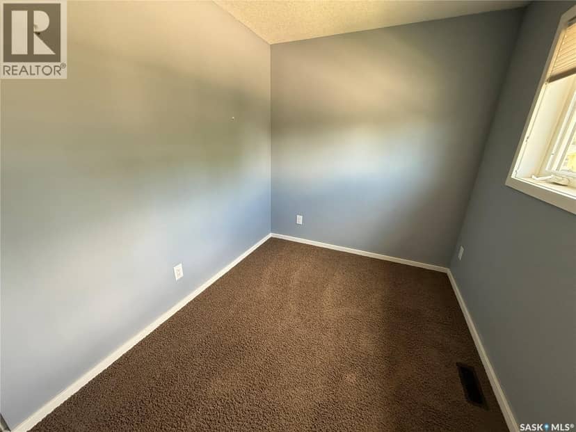 802 Park AVENUE — photo 16 of 22