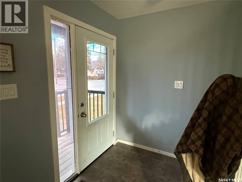 802 Park AVENUE — photo 2 of 22