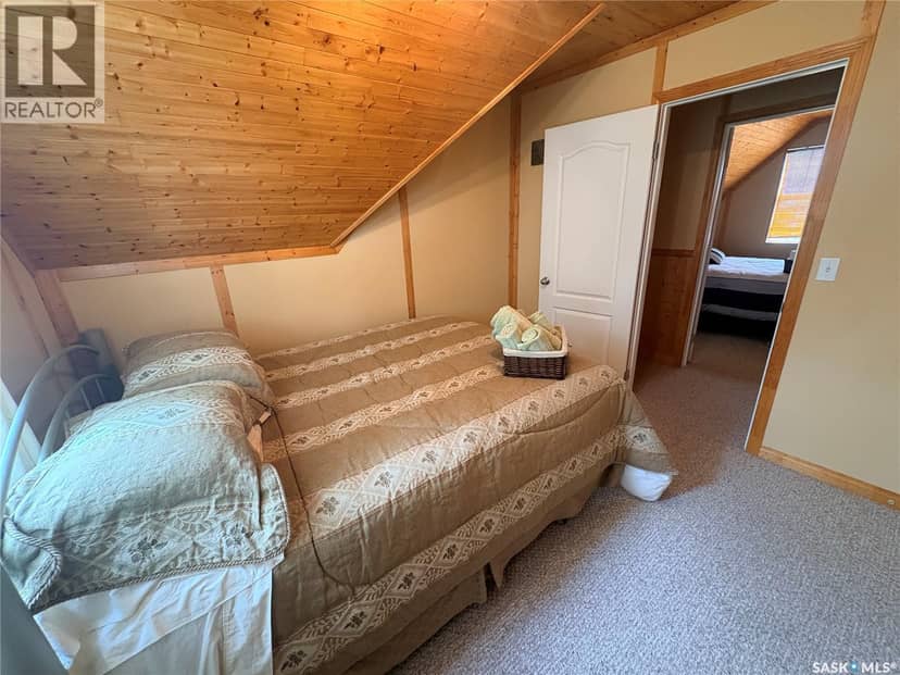 Joanette Dr Cabin — photo 14 of 38
