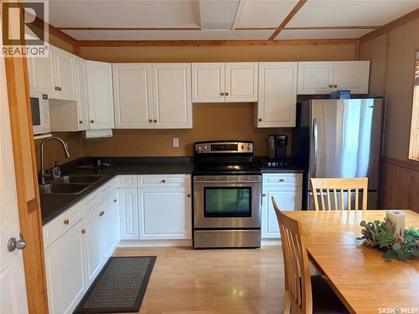 Joanette Dr Cabin — photo 29 of 38