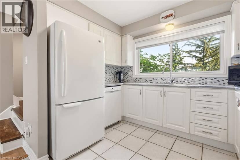 125 BONAVENTURE Drive Unit# 2 — photo 21 of 40