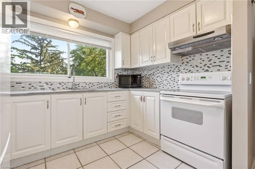 125 BONAVENTURE Drive Unit# 2 — photo 22 of 40