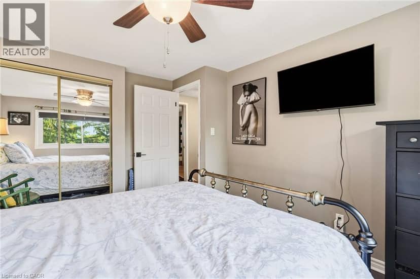 125 BONAVENTURE Drive Unit# 2 — photo 30 of 40