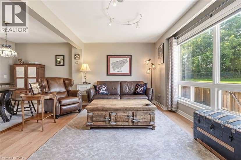 125 BONAVENTURE Drive Unit# 2 — photo 9 of 40