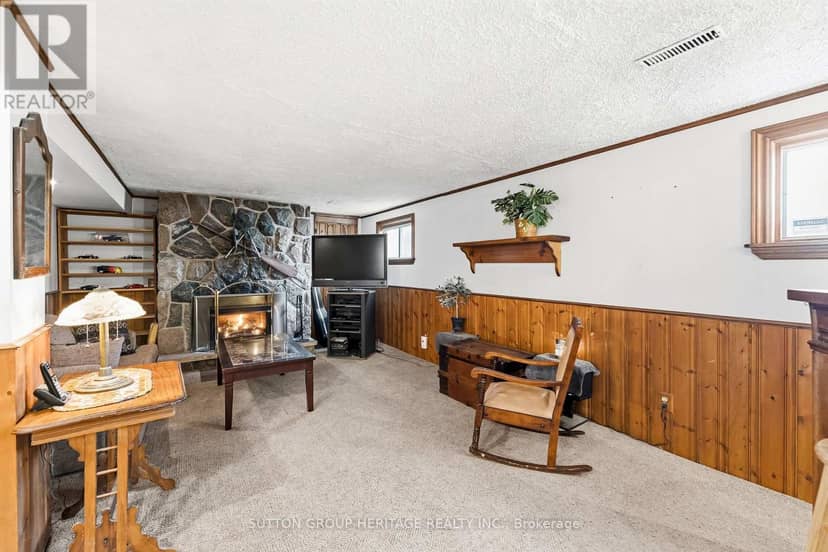 35 Albery Crescent — photo 20 of 40