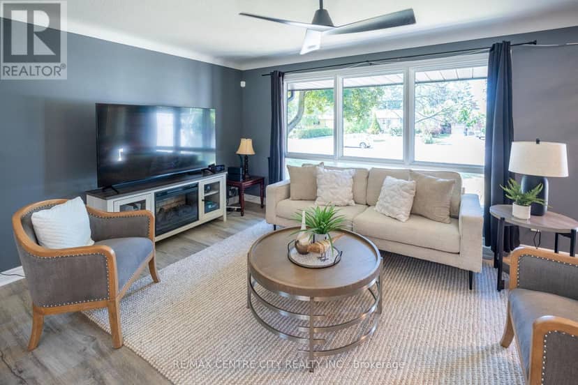 140 Oakwood Place — photo 12 of 37