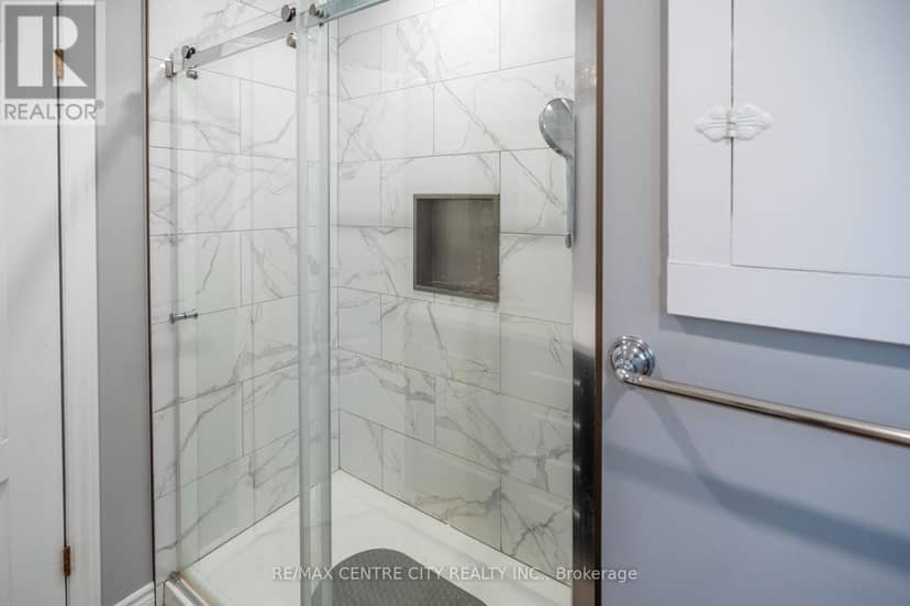 140 Oakwood Place — photo 24 of 37