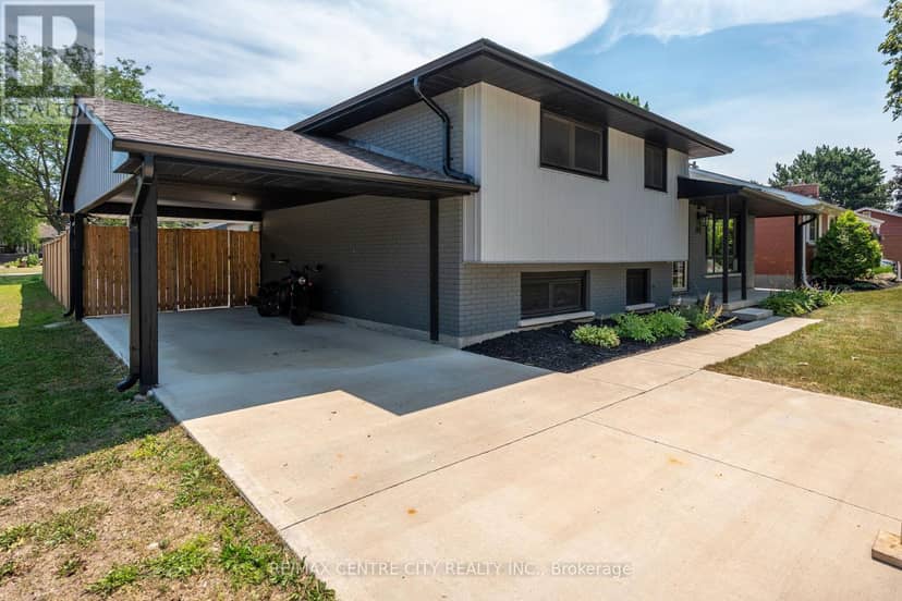 140 Oakwood Place — photo 4 of 37