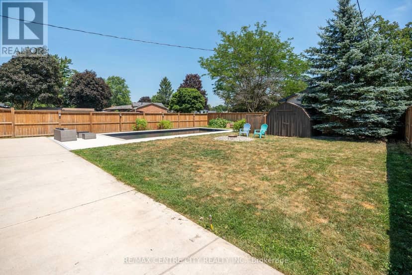 140 Oakwood Place — photo 9 of 37