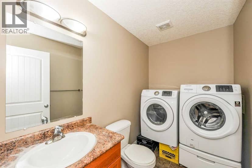 35, 6802 50 Avenue — photo 9 of 27